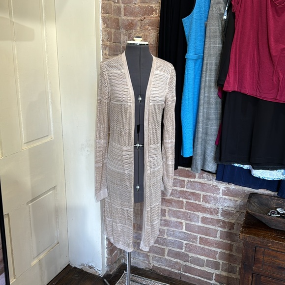 White House Black Market Long, Open-Style Long-Sleeve Cardigan - Picture 8 of 10